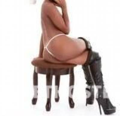 27 year old Escort in Madison WI Outcall