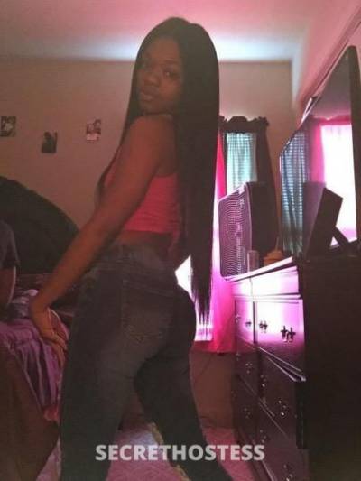 22 year old Escort in Memphis TN OutCalls ONLY NO INCALLS