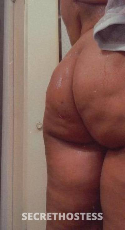 23 year old Escort in Memphis TN Shawty got that wet wet come get a sample of me baby