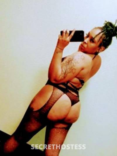 25 year old American Escort in Memphis TN Jucied up available now available now