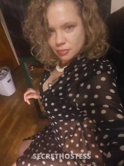 26 year old Escort in College Station TX Looking for pussy eater Special Service Pretty Girl Oral 