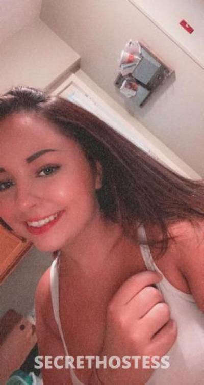 26 year old Escort in Knoxville TN Suck My Nipples BLACK MAN ALLOW 100 real DOGGY STYLE 