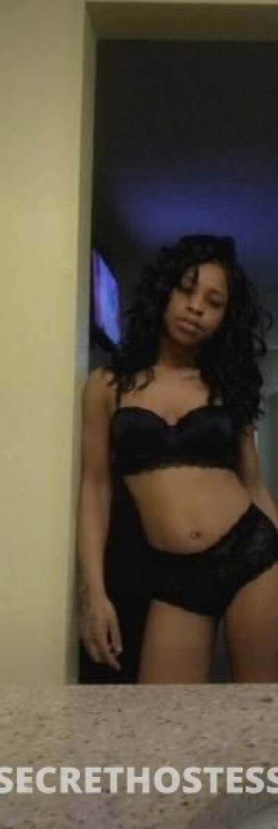 26 year old Escort in Memphis TN Cum Get Throated By Me Caramel Creammz HEAD ONLY Incalls No 