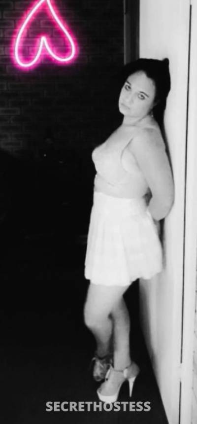 30 year old Escort in Sunshine Coast Head to toes and every where in-between
