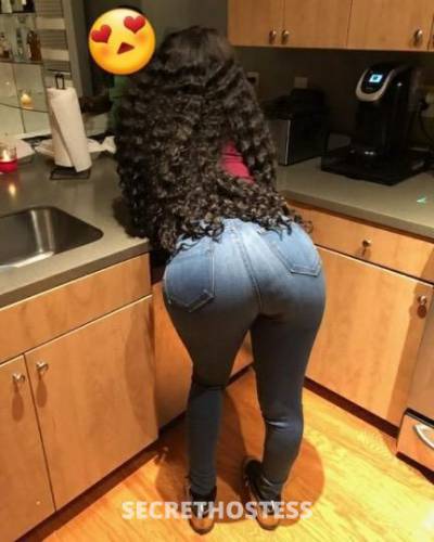 38 year old Escort in Memphis TN Mya is waiting for u