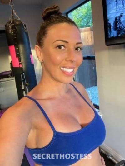 40 year old Latino Escort in Abilene TX Horny Latina Queen Ready For Hookup InCall OuTCaLL Or CAR 