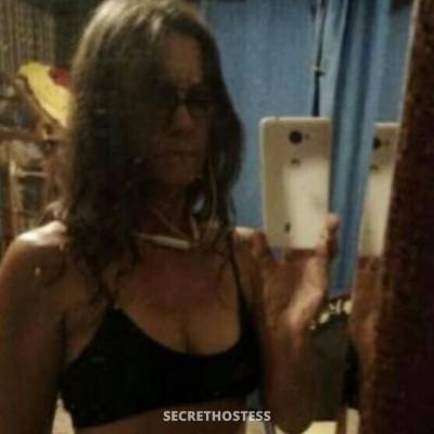 41 year old Australian Escort in Brisbane Worship your cock with my deep throating skills