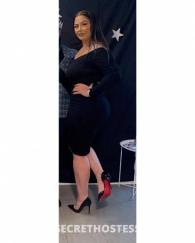 One of a kind bombshell upscale gorgeous lebanese thick babe in Cleveland OH