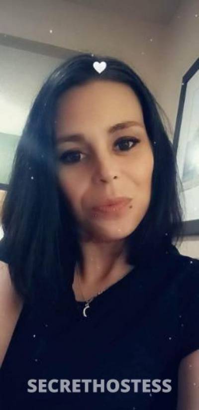 34 year old Escort in Cincinnati OH Birthday kitty 12 14