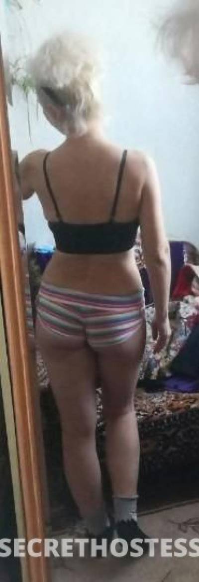 44 year old Escort in Staten Island NY I am available 24 7 For incall or outcall