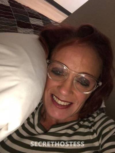 46 year old Escort in Cincinnati OH Its cetting cold outside but its hot in here