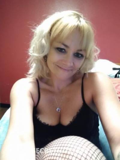 56Yrs Old Escort Akron OH Image - 1