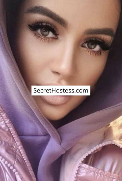 27 Year Old Caucasian Escort Riyadh Black Hair Black eyes - Image 6