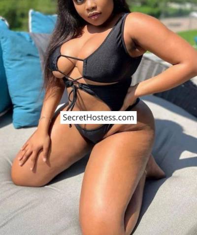 25 Year Old Ebony Escort Dakar Black Hair Brown eyes - Image 3