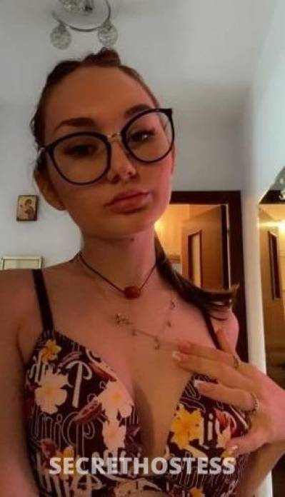 27 year old Latino Escort in Catskills NY Pretty face Young BIG ASS SEXY LATINA AVAILABLE