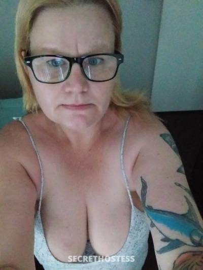 Busty aussie chick needing some help – 40 in Perth
