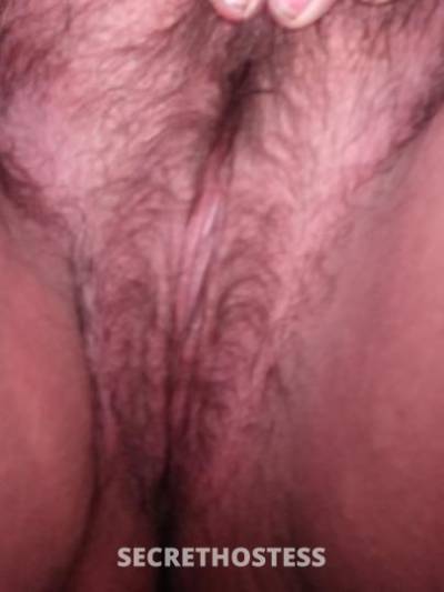 32 year old Escort in Detroit MI red 60hh
