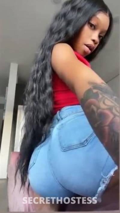 21 year old Escort in Louisville KY massages and more
