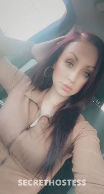 23 year old Escort in Louisville KY Young And Horney Girl have Fun With Here for a good time 