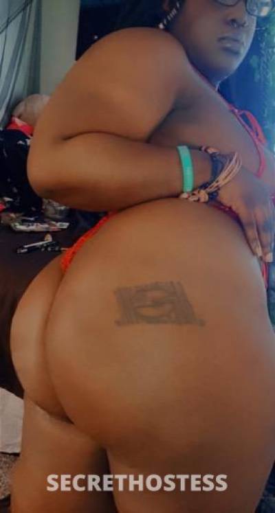 28 year old Escort in Louisville KY Good head &amp; even better pussyyy let s play