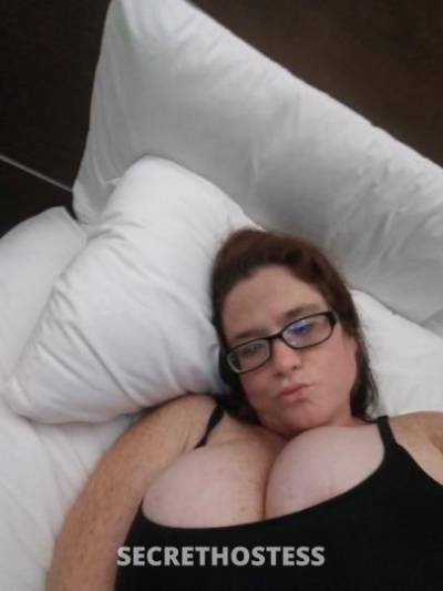35 year old Escort in Louisville KY in desperate need of a hotel right now