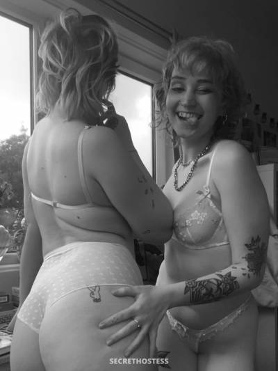 19 year old Escort in Bentleigh Melbourne Lana&amp;Pearl