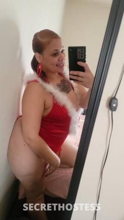 30 year old Escort in South Bend IN Ms Santa Baby Christmas specials all month