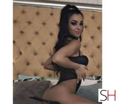 22 year old Latino Escort in London Hello gentlemans!!student in city! Waiting FOR your call?, 