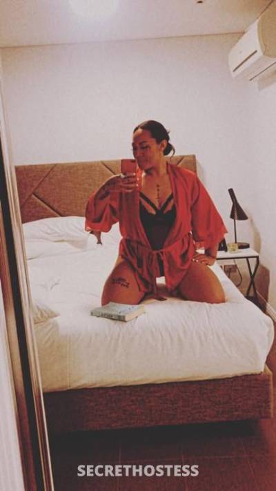35 year old Escort in Sunshine Coast Samoan Milf