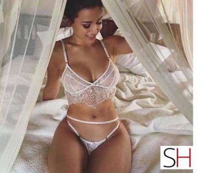26 year old Latino Escort in Dublin The best B2B massage with a HOT GIRL