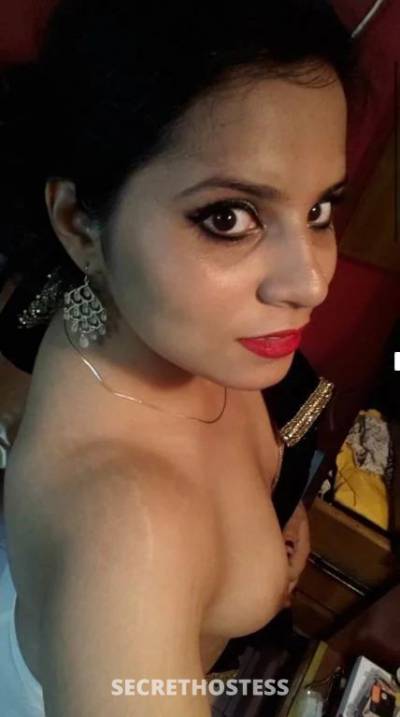 23 year old Australian Escort in Sydney Super hot MIX girl Available for you DFK,69, TOYS ,COF PARTY