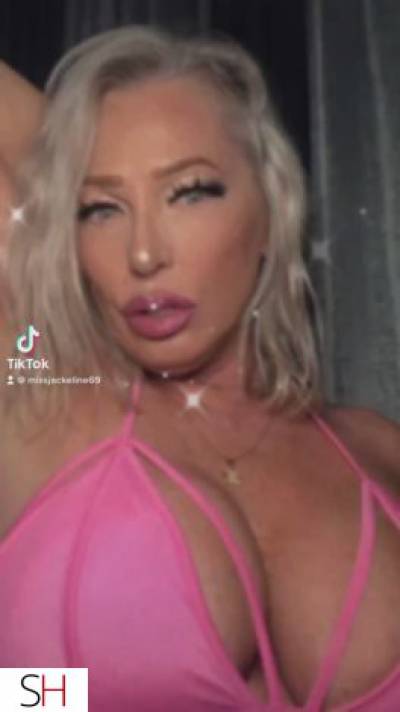 Miss jackeline69 te reçois in Laval