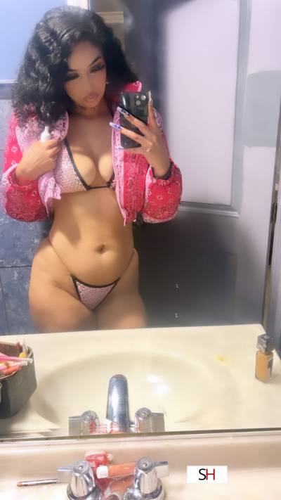 20 Year Old Hispanic Escort Seattle WA Brunette - Image 2