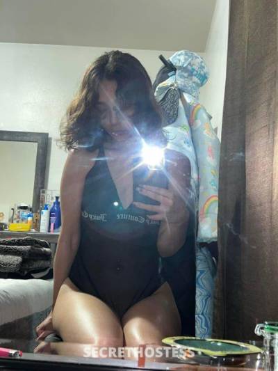 21Yrs Old Escort 149CM Tall Madison WI Image - 1