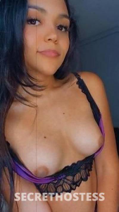 26 Year Old Asian Escort Los Angeles CA - Image 2