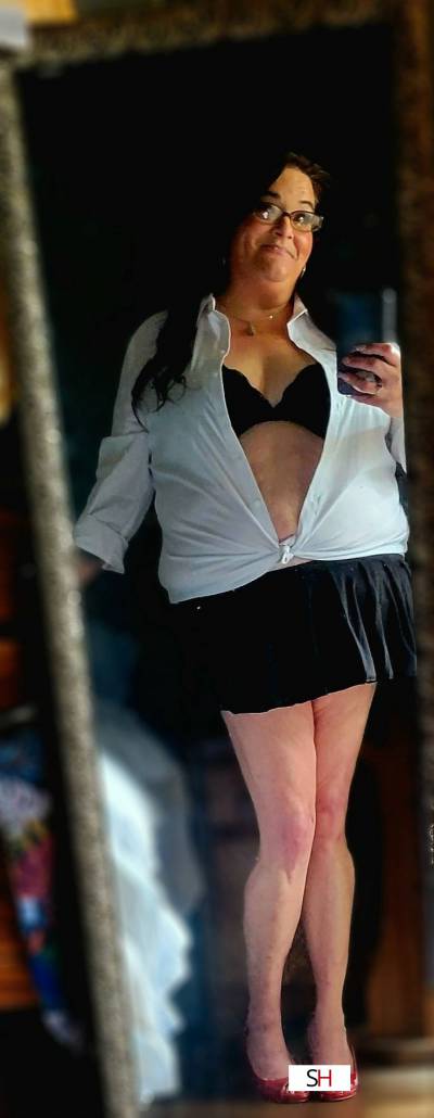 40 Year Old Caucasian Escort San Diego CA Brunette - Image 2