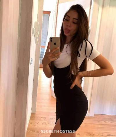 19 year old Escort in Sydney I need a sugar daddy. I want some spoil