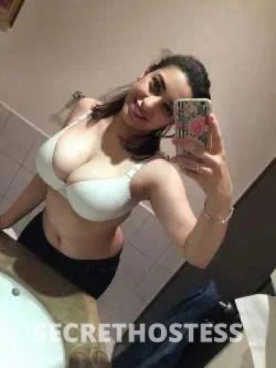 30 year old Indian Escort in Melbourne Indian babe new to town, love to play