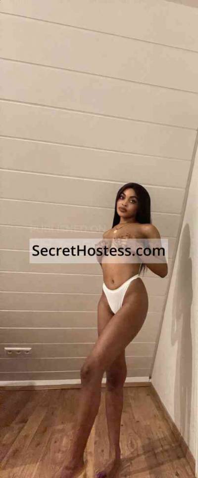 19 Year Old South African Escort Zürich Black Hair Brown eyes - Image 5