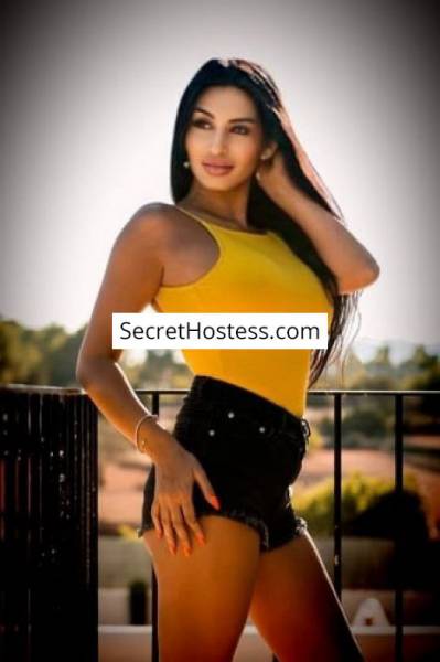 24 Year Old Mixed Escort Saint Julian Black Hair Brown eyes - Image 1