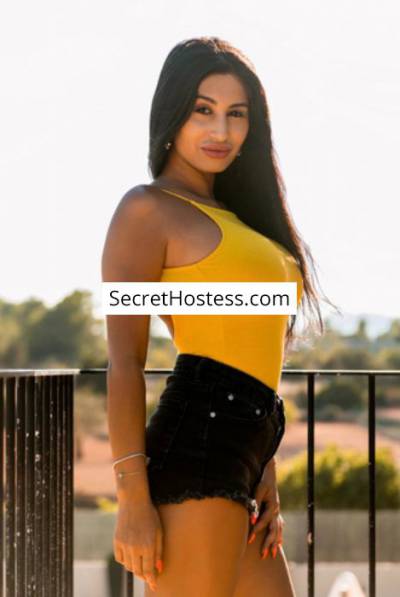 24 Year Old Mixed Escort Saint Julian Black Hair Brown eyes - Image 4