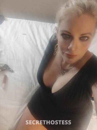 36 year old Escort in Austin TX OUTCALLS or CAR VISITS TONIGHT