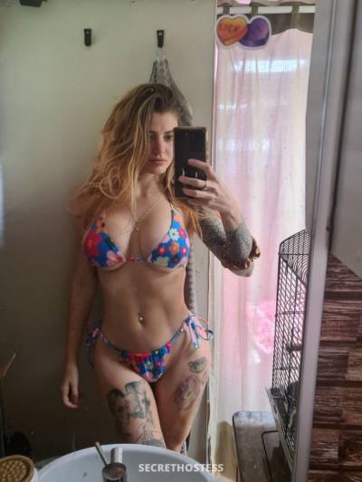 26 year old Asian Escort in Sarasota / Bradenton FL I’m available for some real discreet service and down for 