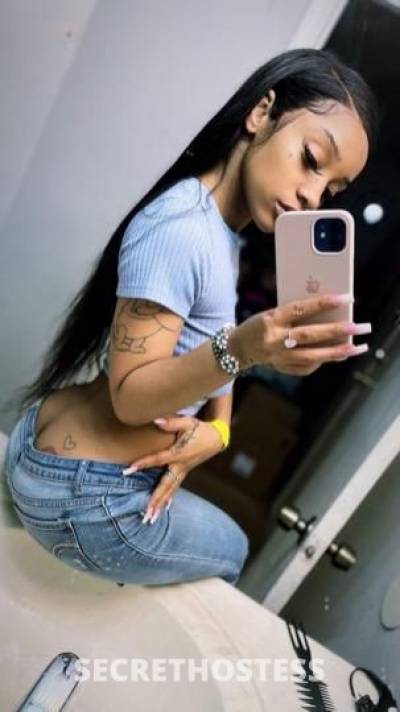 25 year old Escort in Memphis TN Sweet Sexy Ebony special InCall Outcall Car dates Specials 