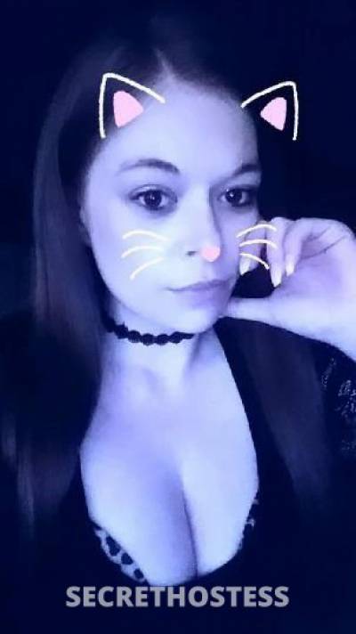 27 year old Escort in Memphis TN All natural redhead c0me unwrap me available now n uplate