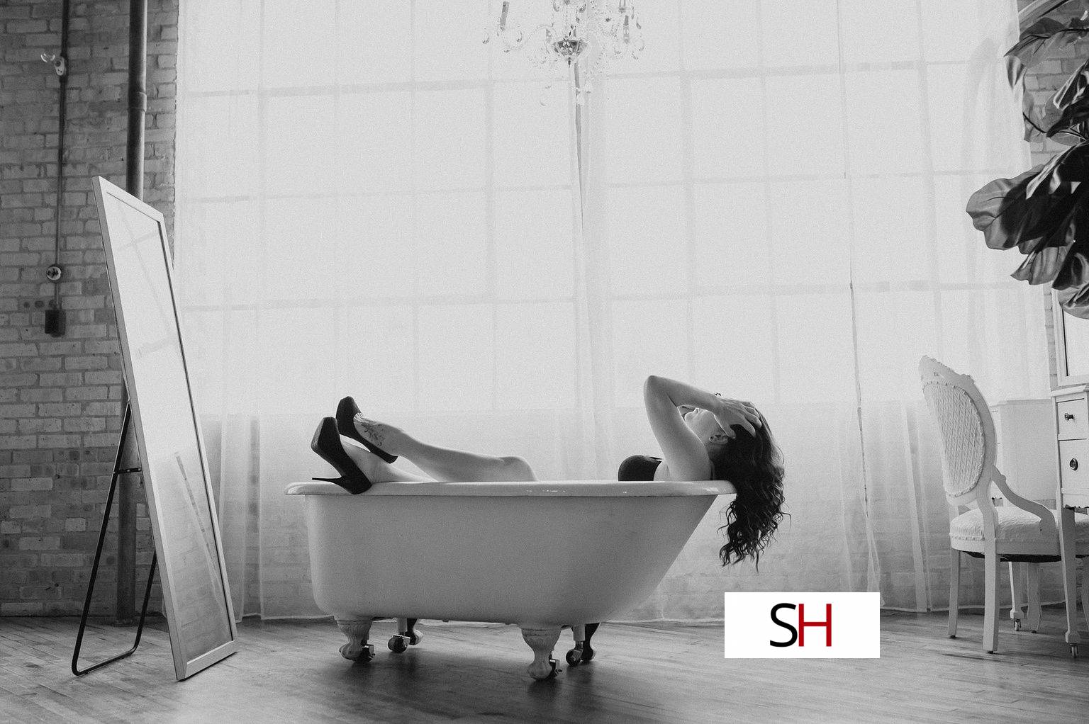 30Yrs Old Escort Size 10 167CM Tall Grand Rapids MI Image - 3