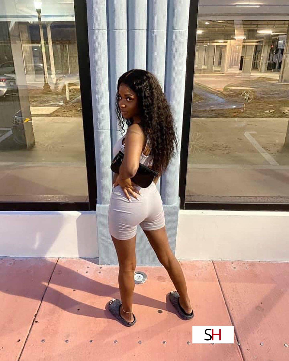 +13128549402 Sin robinson: Escort Chicago IL - Black