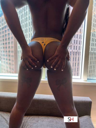 Candice - Everything you’re looking for 20 year old Escort in Chicago IL