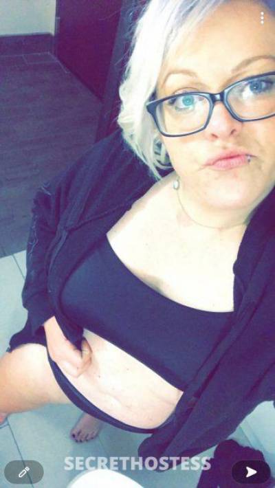 33 year old Escort in Arlington TX Wettest??twat around