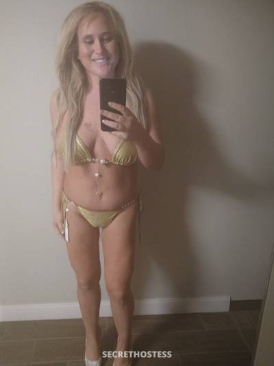 0 year old Asian Escort in Boston MA Daphne D'Amour